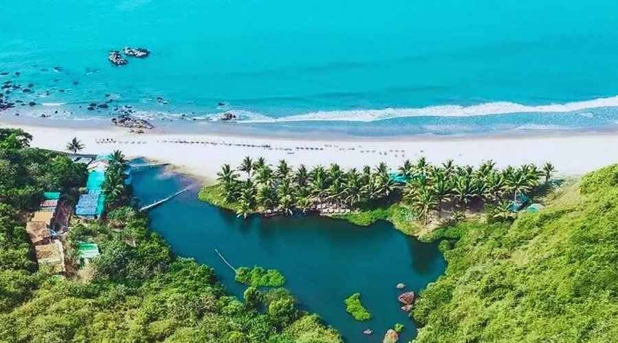 Morjim Beach